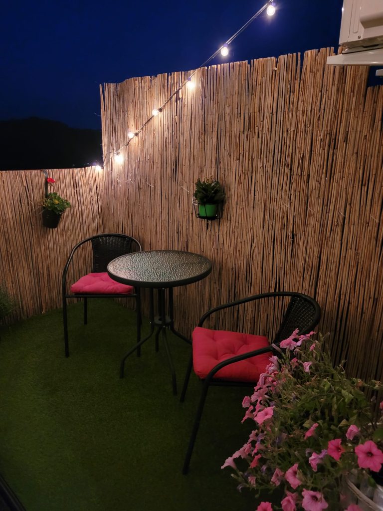 Romantyczny balkon w Apartamencie z balkonem w Sztumie
